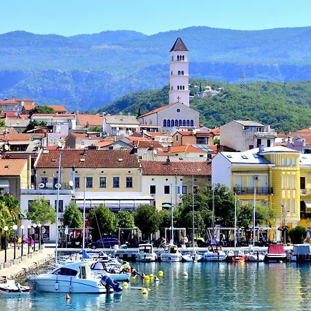 With A Parking Space - 19683 Crikvenica