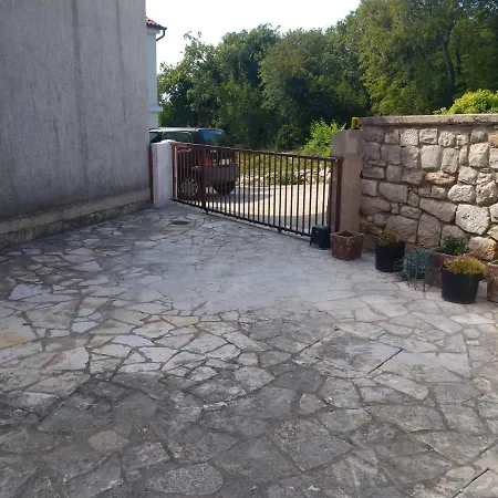 With A Parking Space - 19683 Crikvenica
