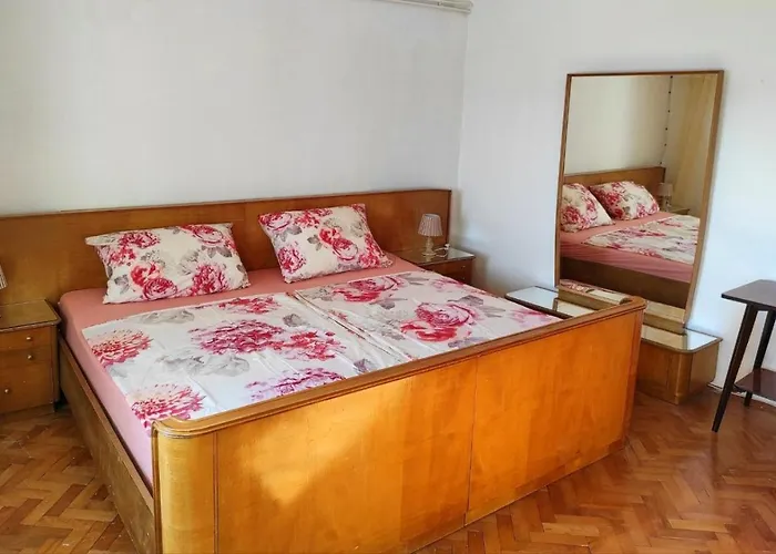 Appartement With Parking Space - 19683